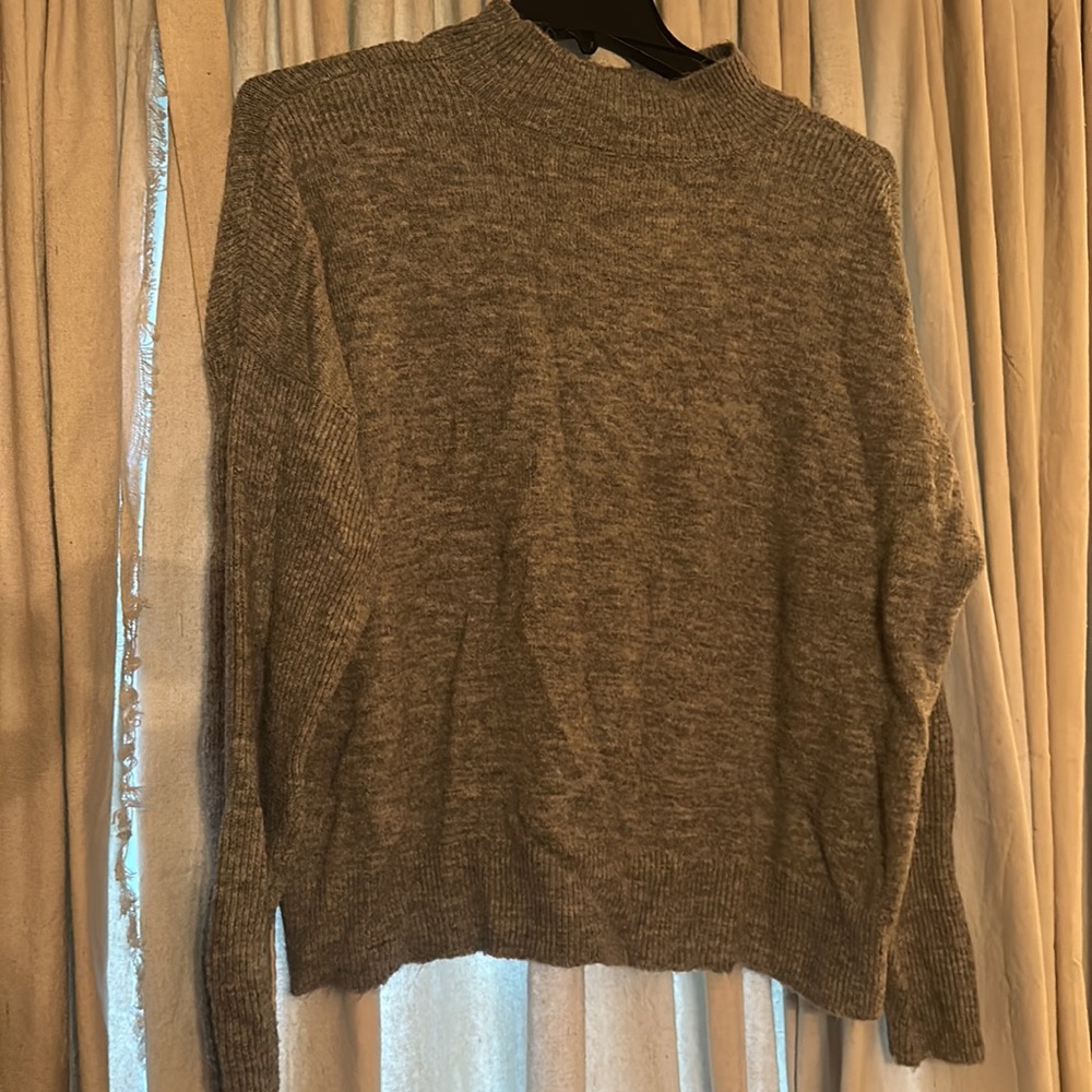 Sweater! - Picture 2 of 3